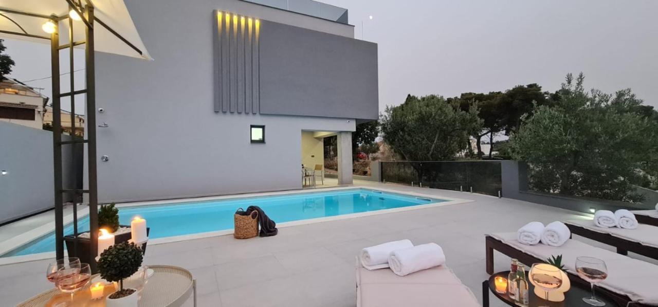 Villa Gray Tribalj Exteriér fotografie