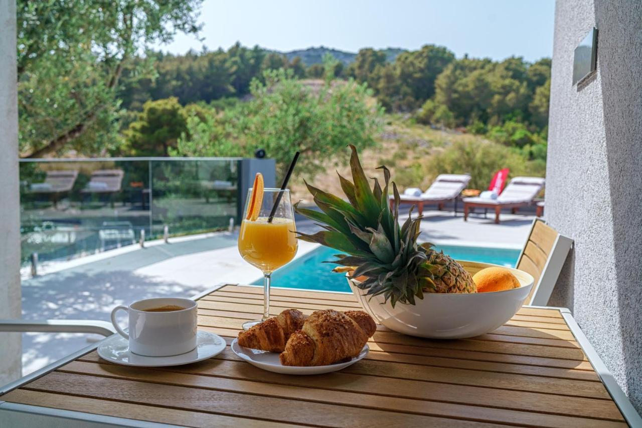 Villa Gray Tribalj Exteriér fotografie