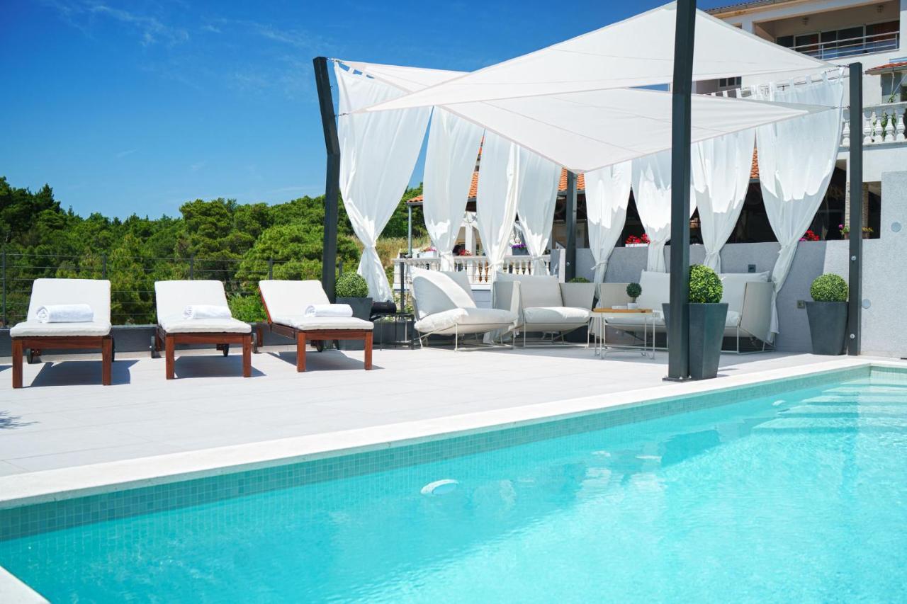 Villa Gray Tribalj Exteriér fotografie